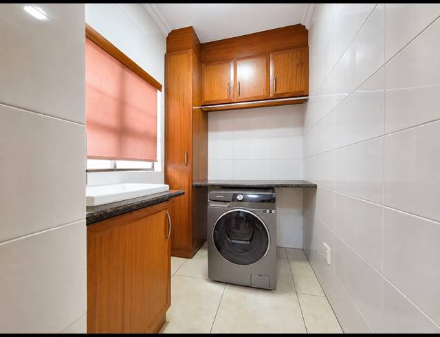 4 BEDROOM FREEHOLD FOR SALE IN SUNWARD PARK